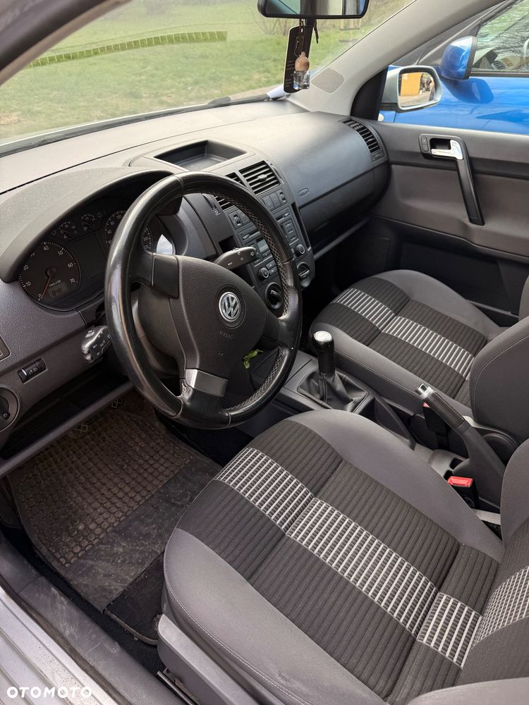 Volkswagen Polo - 8