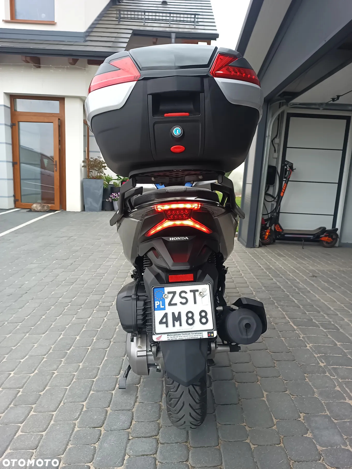 Honda NSS - 4