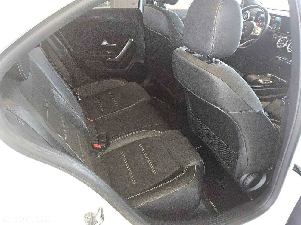 Mercedes-Benz A 250 e Sedan 8G-DCT Lim. AMG Line Advanced - 8
