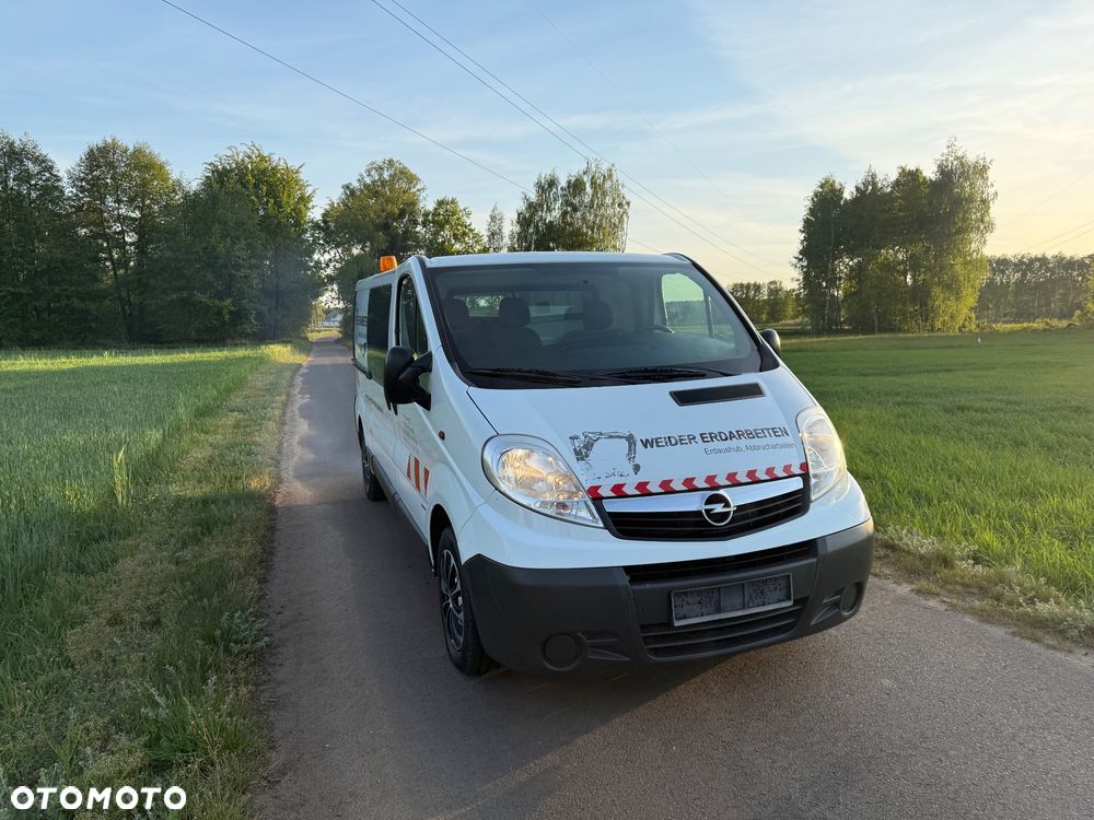 Opel Vivaro - 2