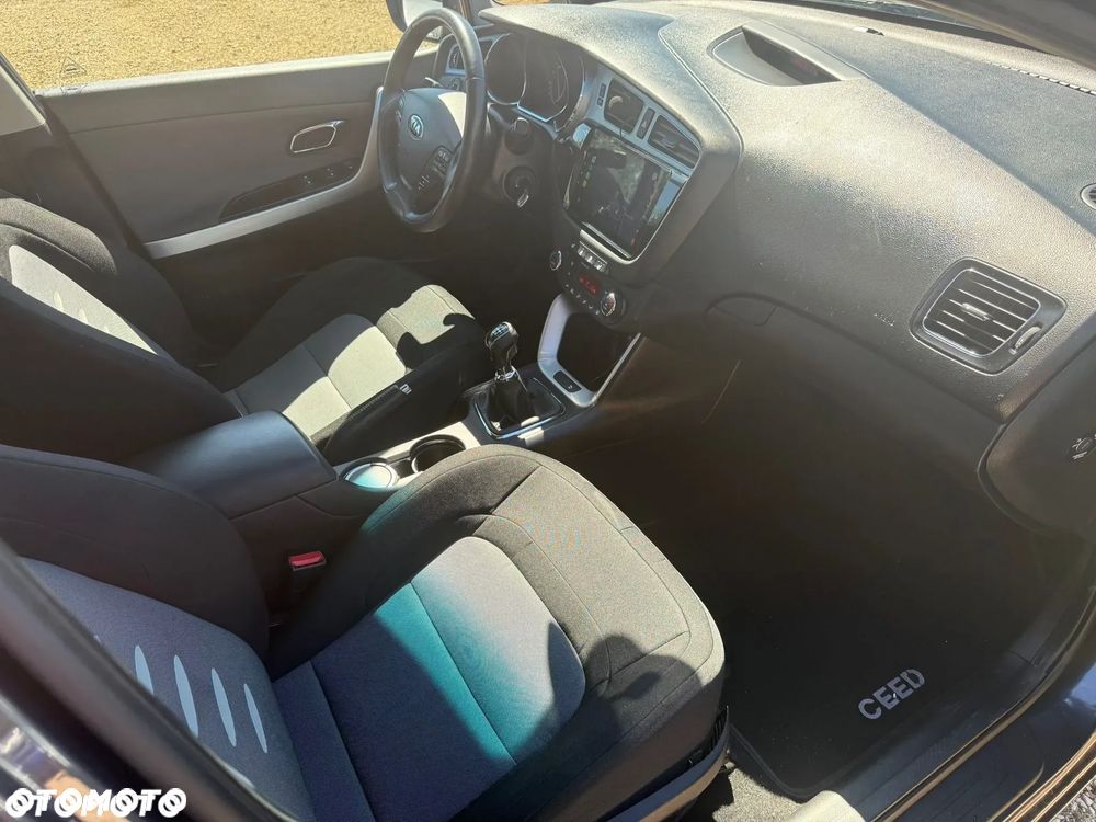Kia Ceed - 17