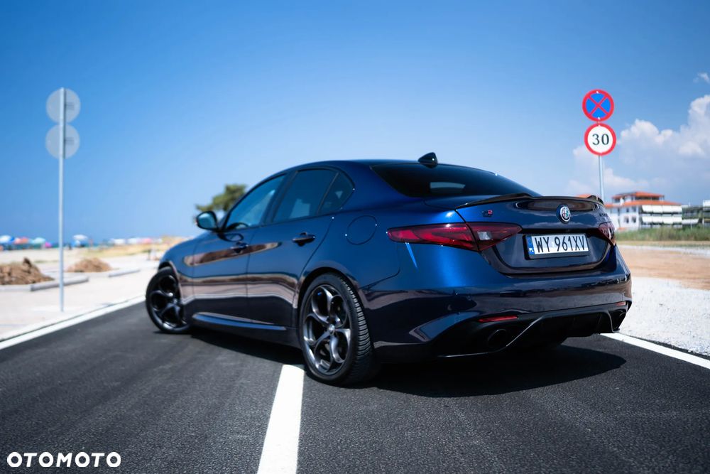 Alfa Romeo Giulia 2.0 Turbo 16V AT8 Veloce Ti - 25