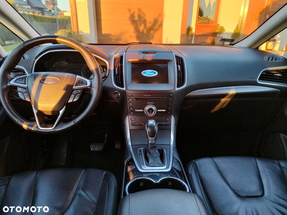 Ford S-Max 2.0 TDCi Titanium PowerShift - 21