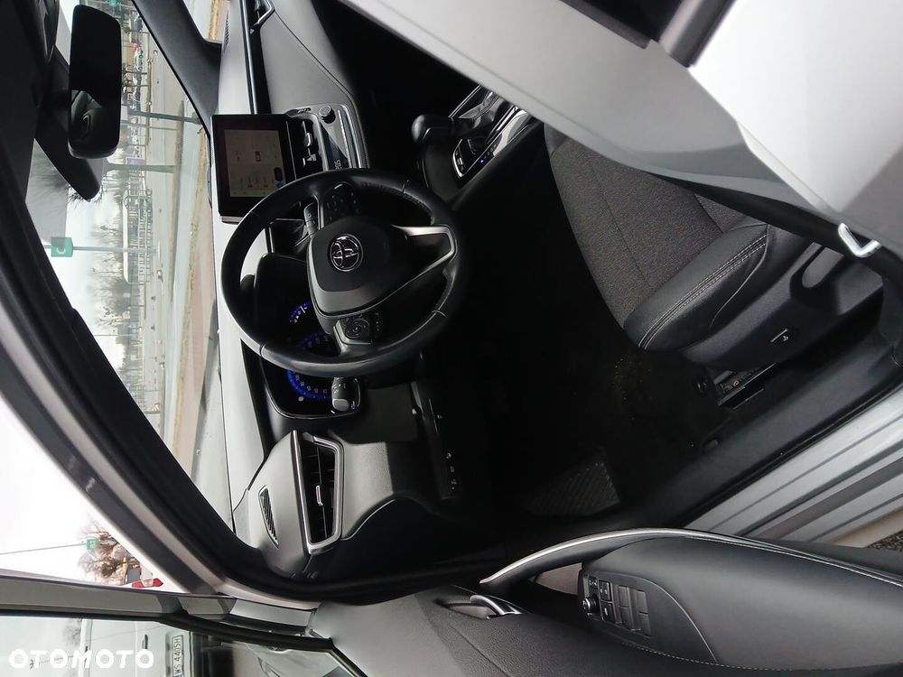 Toyota Corolla 1.8 Hybrid Comfort - 18