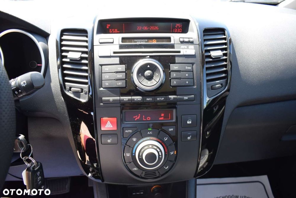 Kia Venga - 28