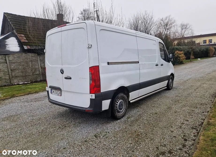 Mercedes-Benz Sprinter - 1