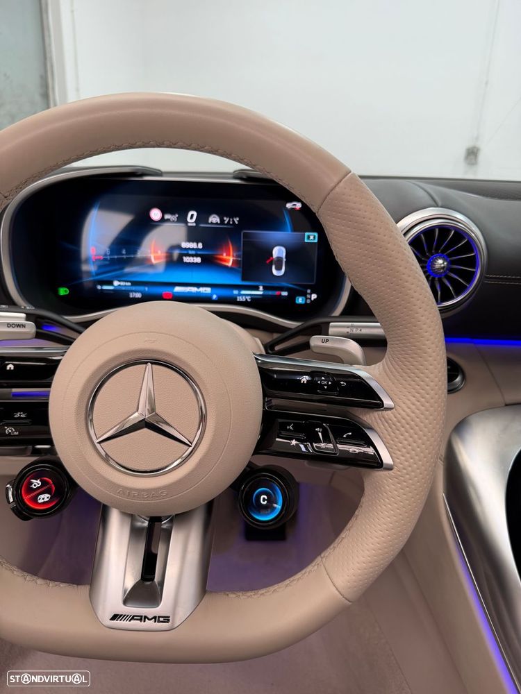 Mercedes-Benz SL 63 AMG 4Matic+ - 15