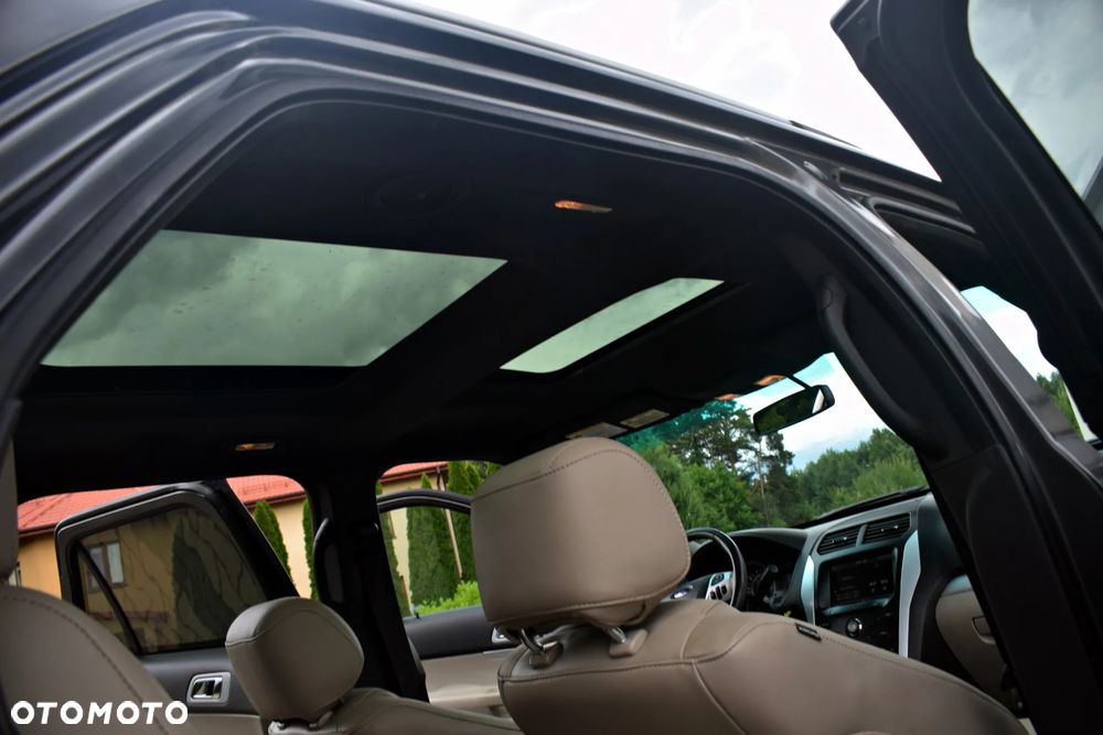 Ford Explorer - 34