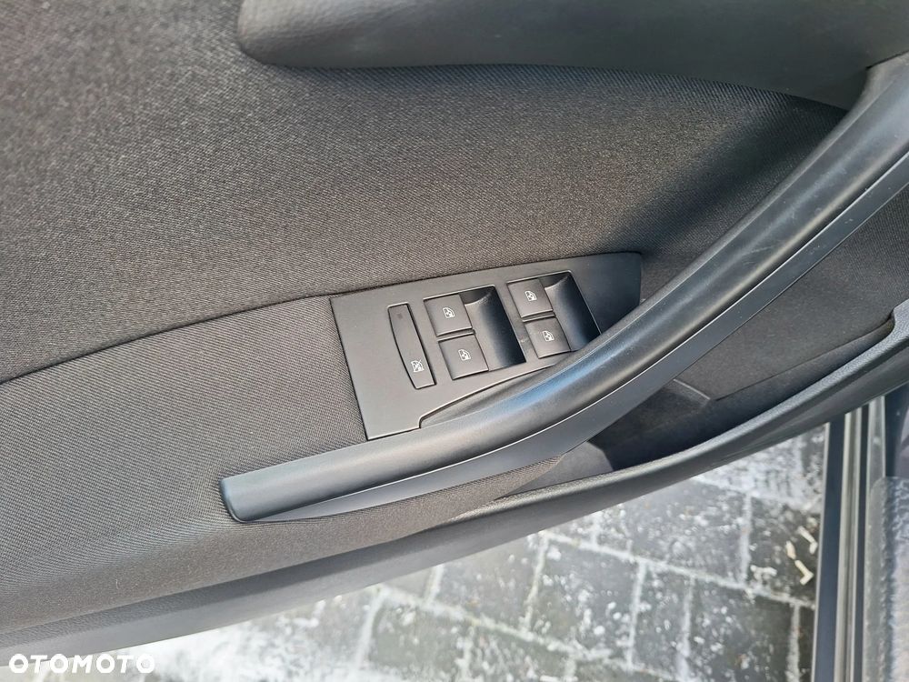 Opel Astra 1.6 Active EU6 - 31