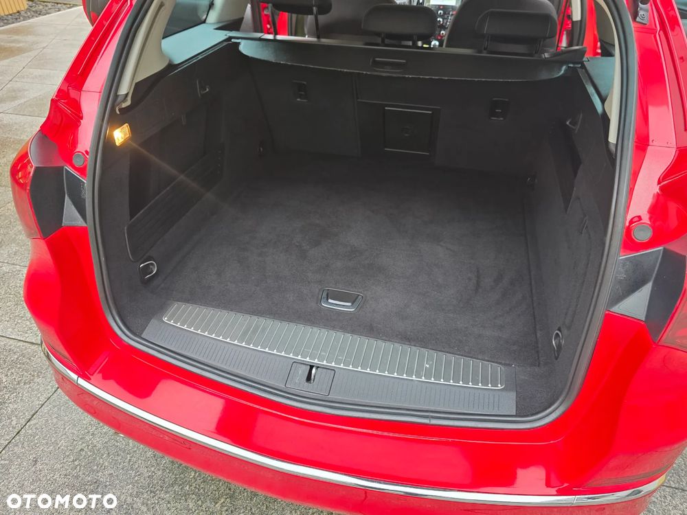 Opel Astra 2.0 CDTI Cosmo - 36