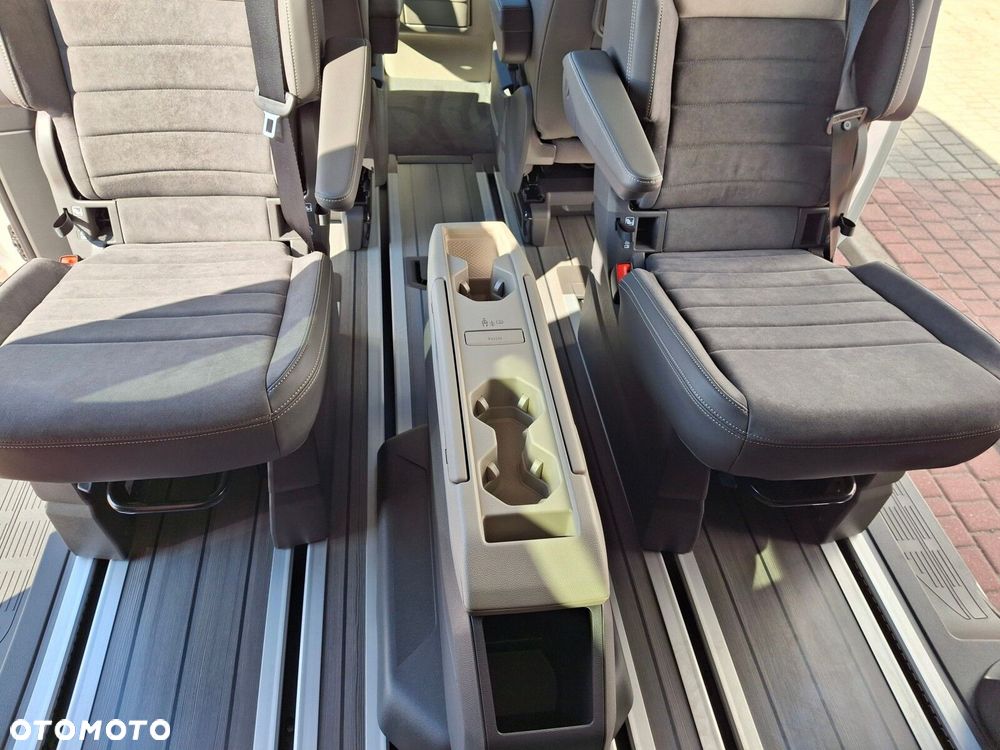 Volkswagen Multivan - 39