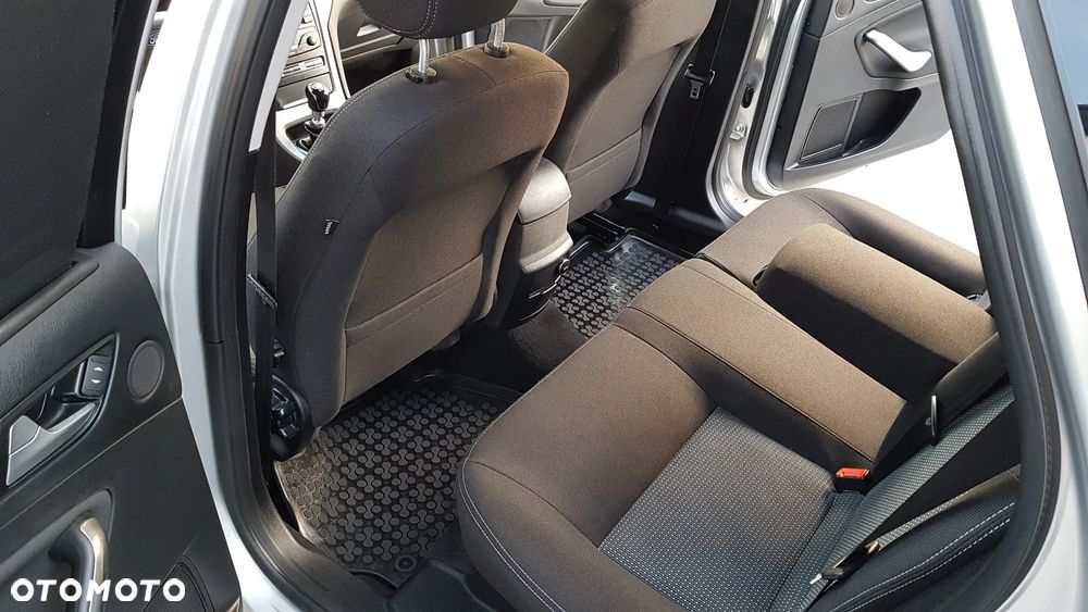 Ford Mondeo 1.6 TDCi Ambiente Plus - 19