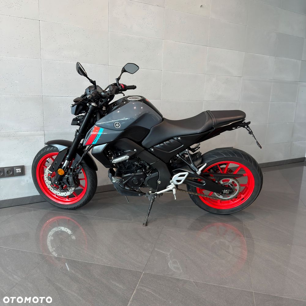 Yamaha MT - 7