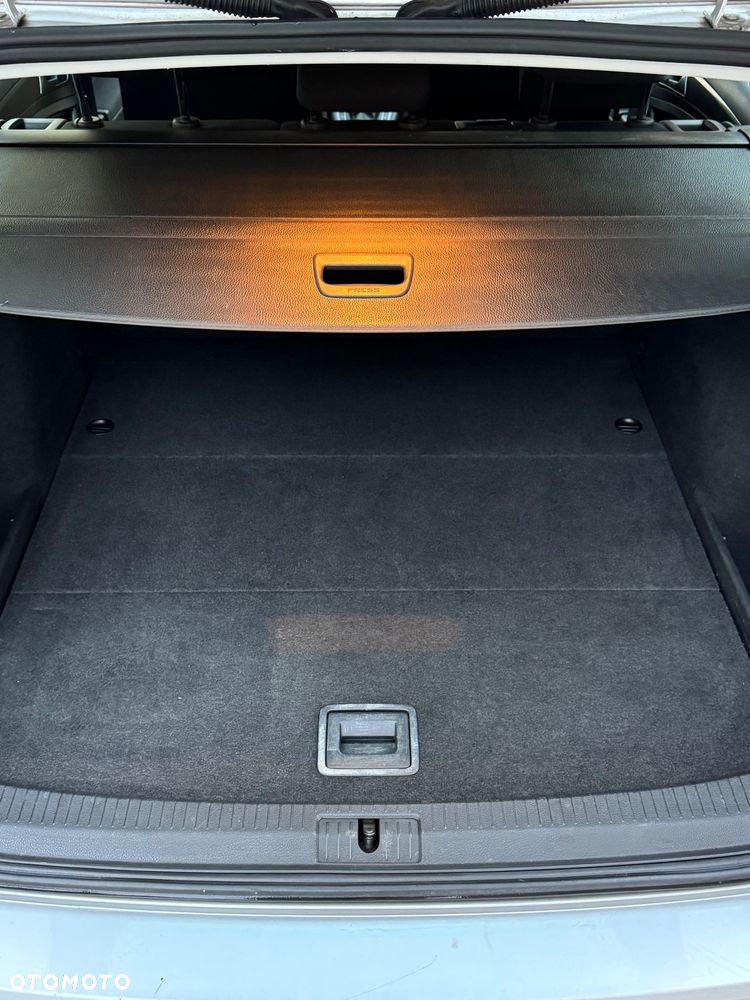 Volkswagen Golf - 10