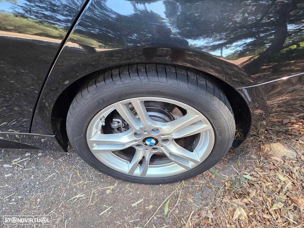 BMW 318 i Pack M Auto - 15