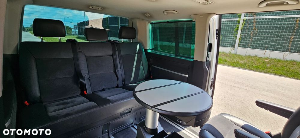Volkswagen Multivan - 8