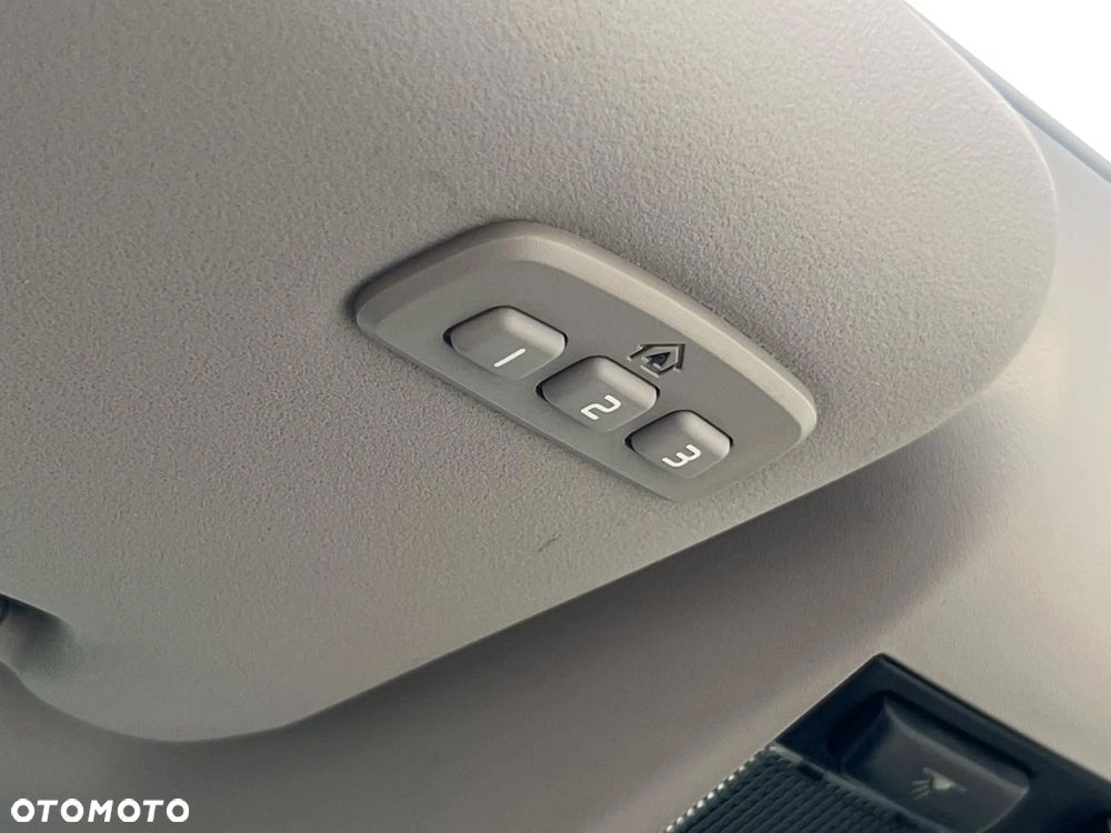 Volvo C70 T5 Summum - 29