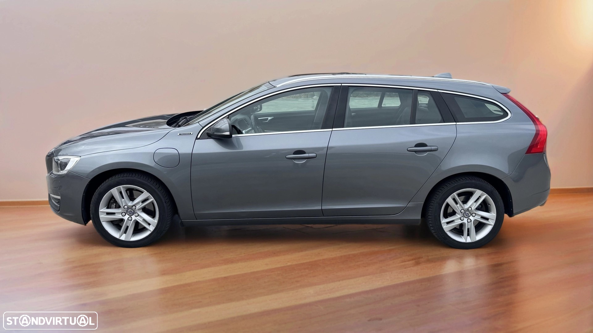 Volvo V60 D6 Twin Engine Geartronic Summum - 6