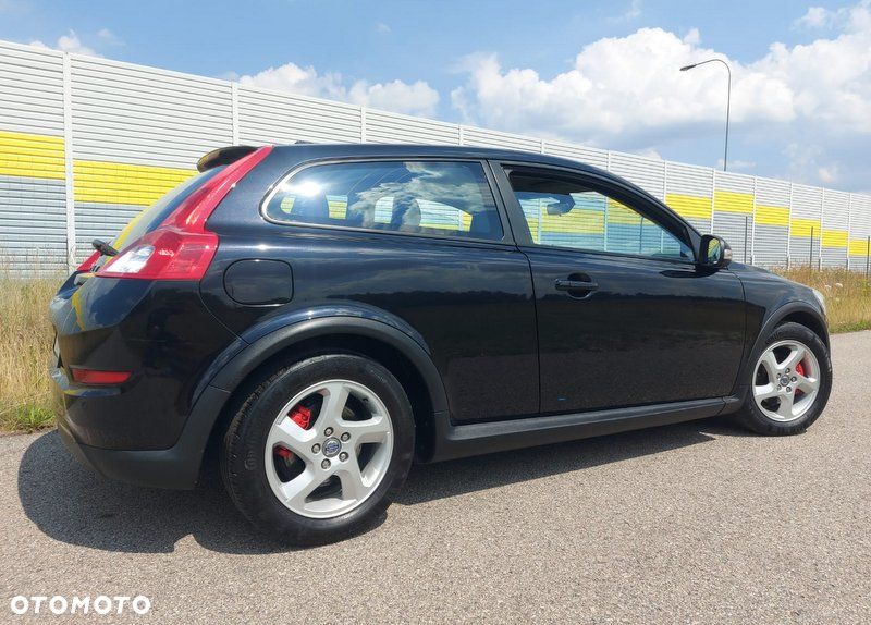 Volvo C30 - 30