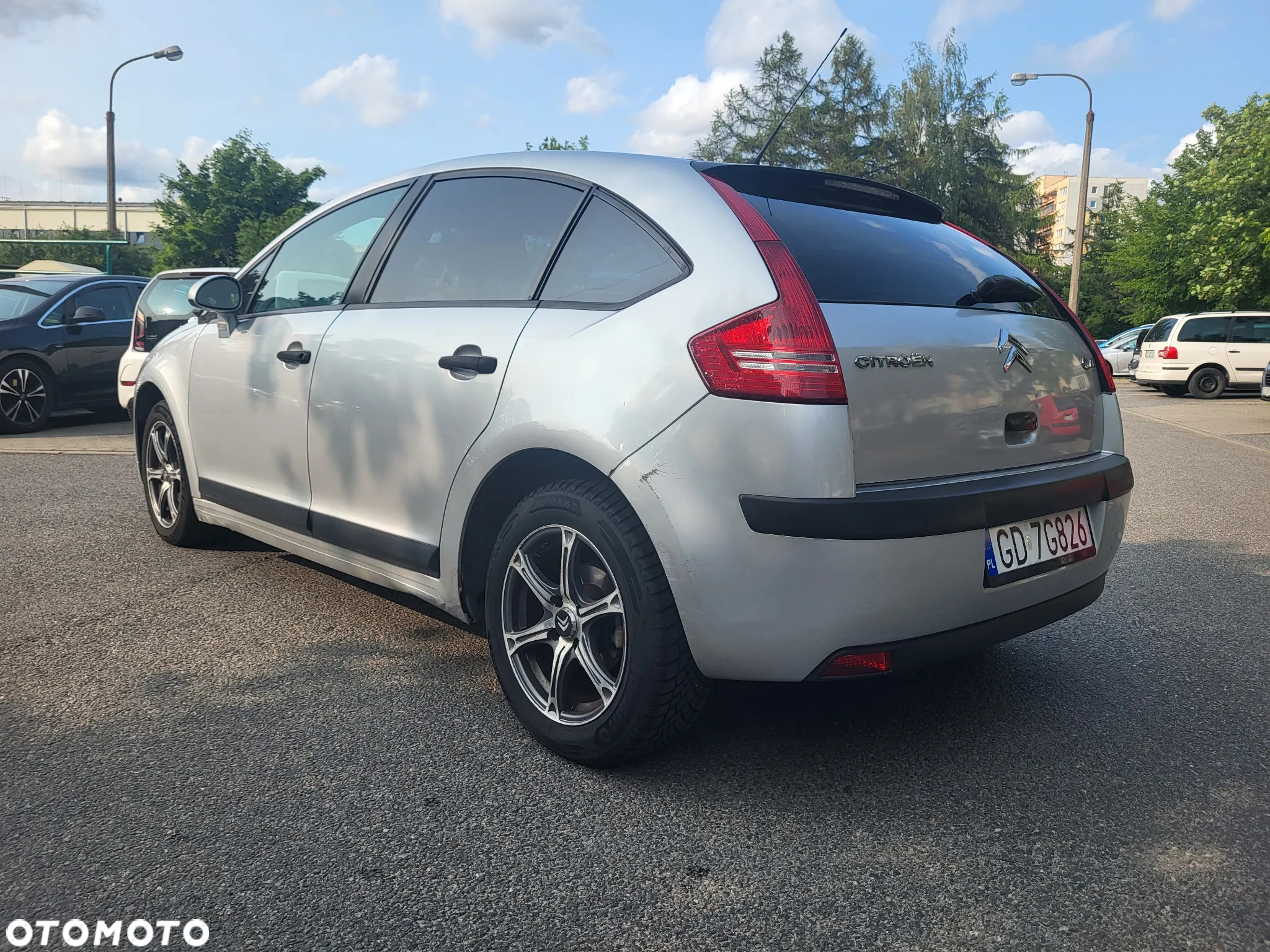 Citroën C4 1.4 16V Advance - 4