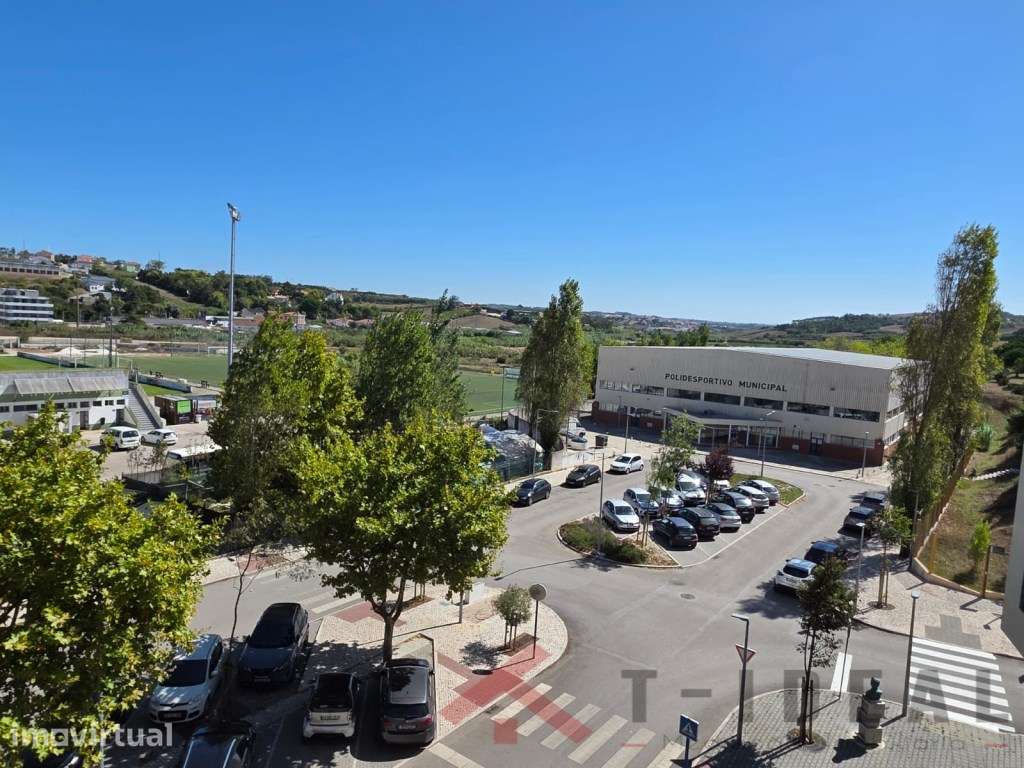 Apartamento T3 no Centro da Lourinhã - Grande imagem: 2/28