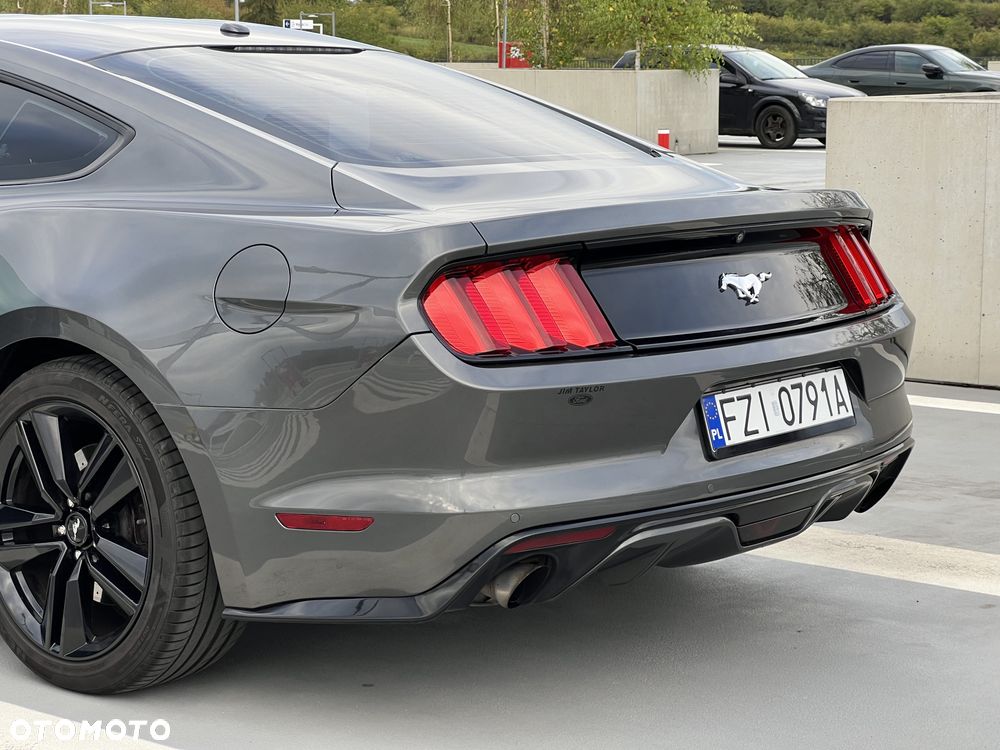 Ford Mustang 2.3 Eco Boost - 11