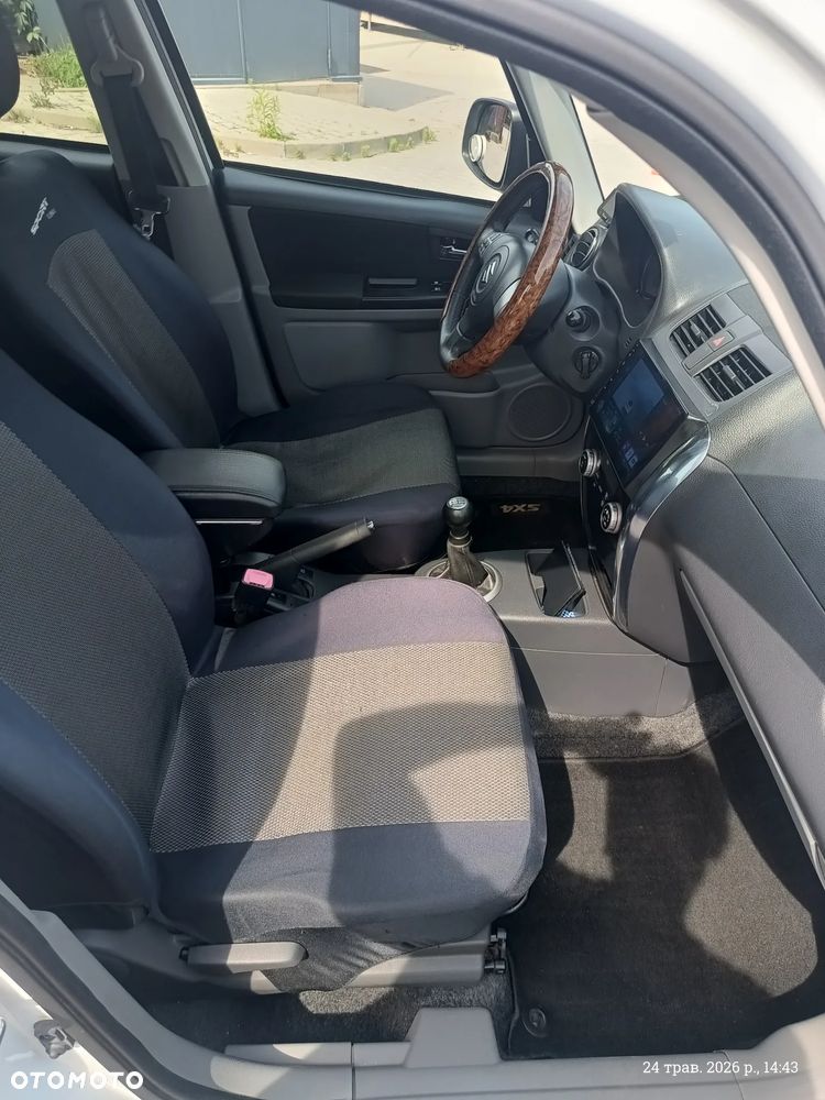 Suzuki SX4 1.6 VVT 4x2 City - 18