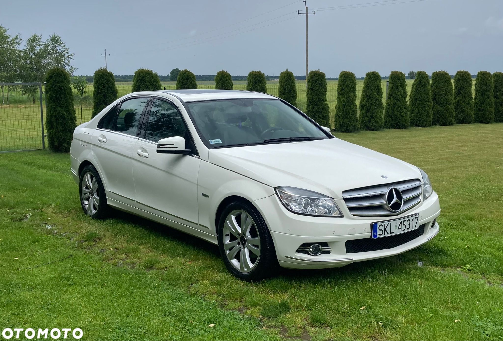 Mercedes-Benz Klasa C 180 CGI BlueEff Avantgarde - 1