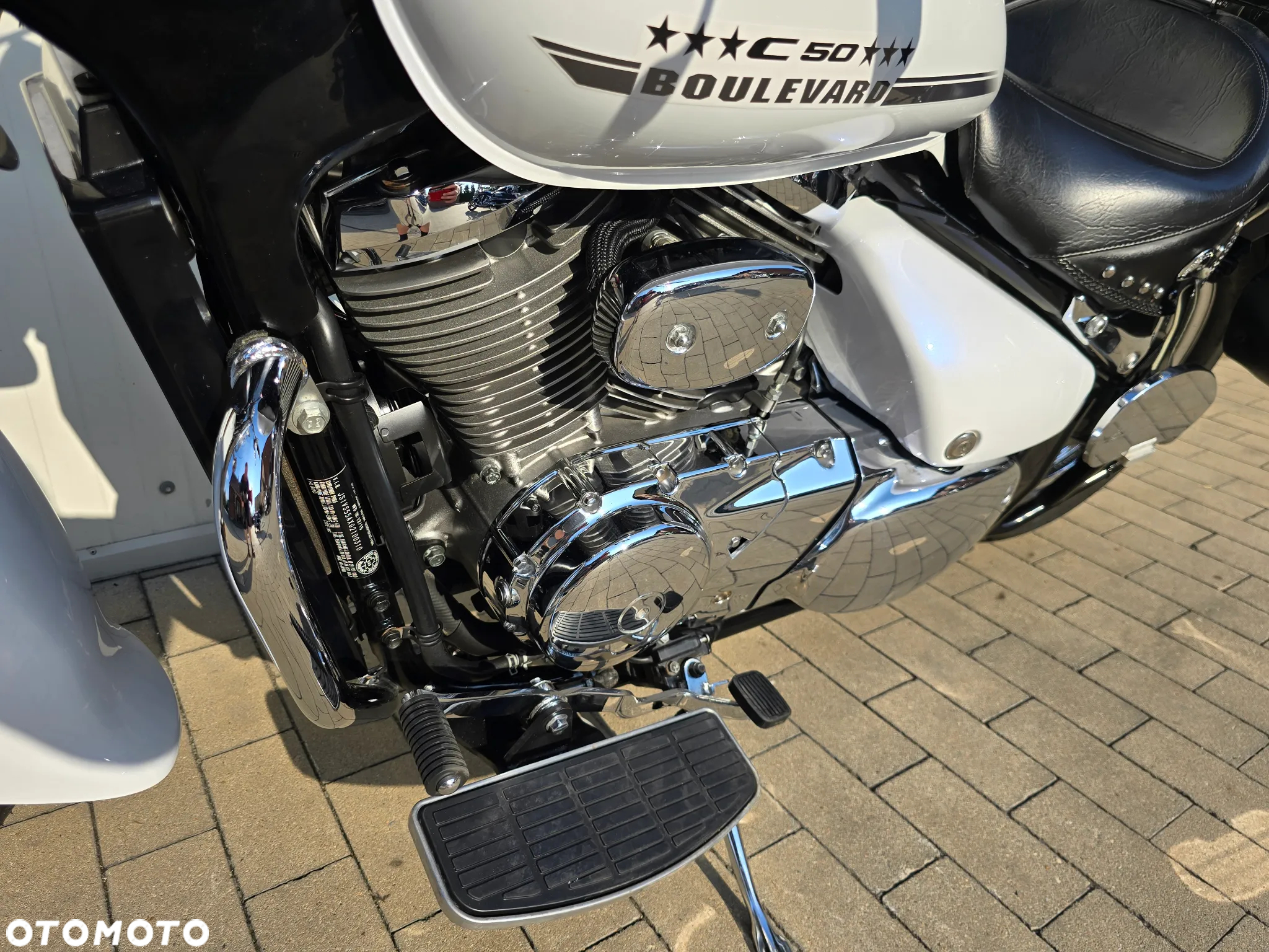 Suzuki VL 800 Volusia - Boulevard C50 - 8