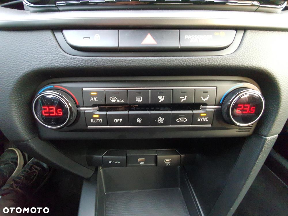 Kia Ceed 1.5 T-GDI M DCT - 20