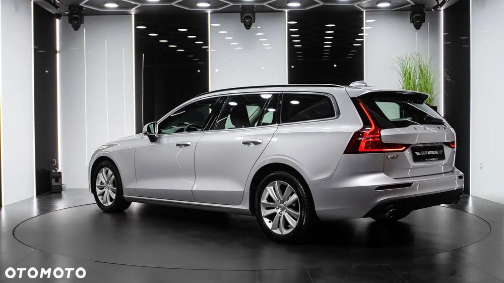 Volvo V60 B4 D Momentum Pro - 5
