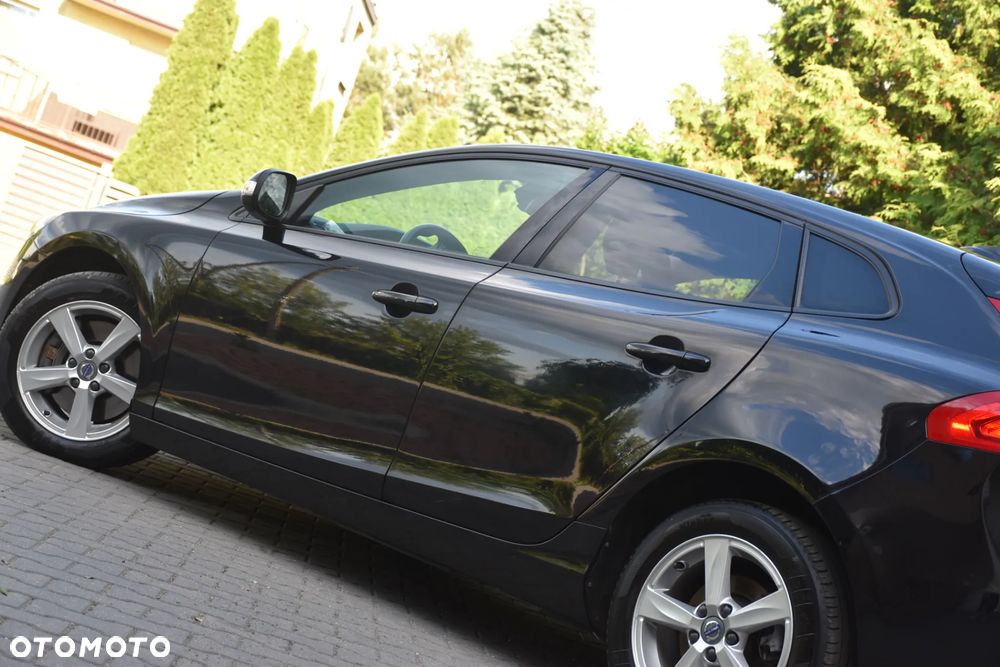 Volvo V40 D3 - 40