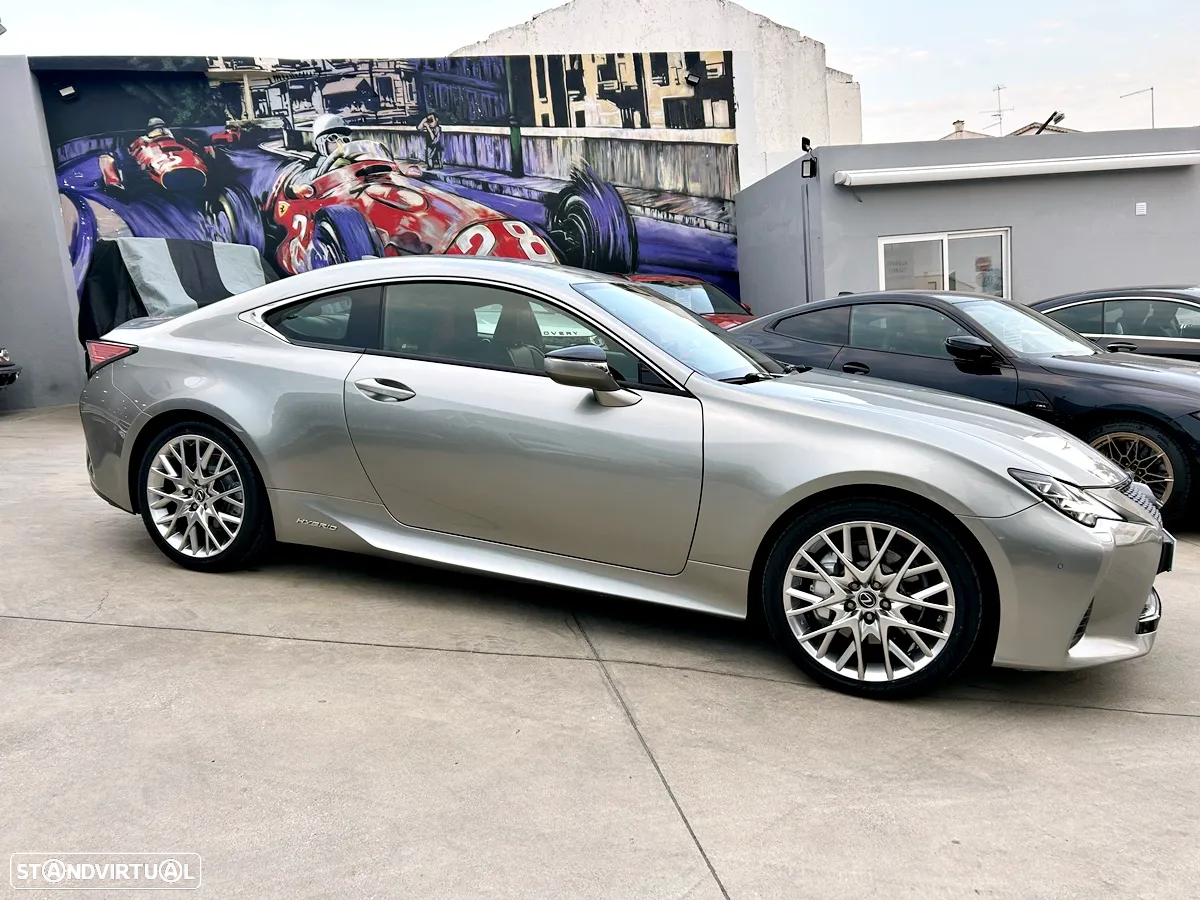 Lexus RC 300h Luxury - 2