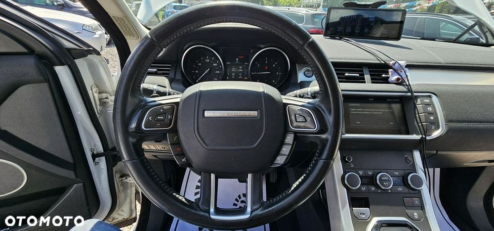 Land Rover Range Rover Evoque - 32