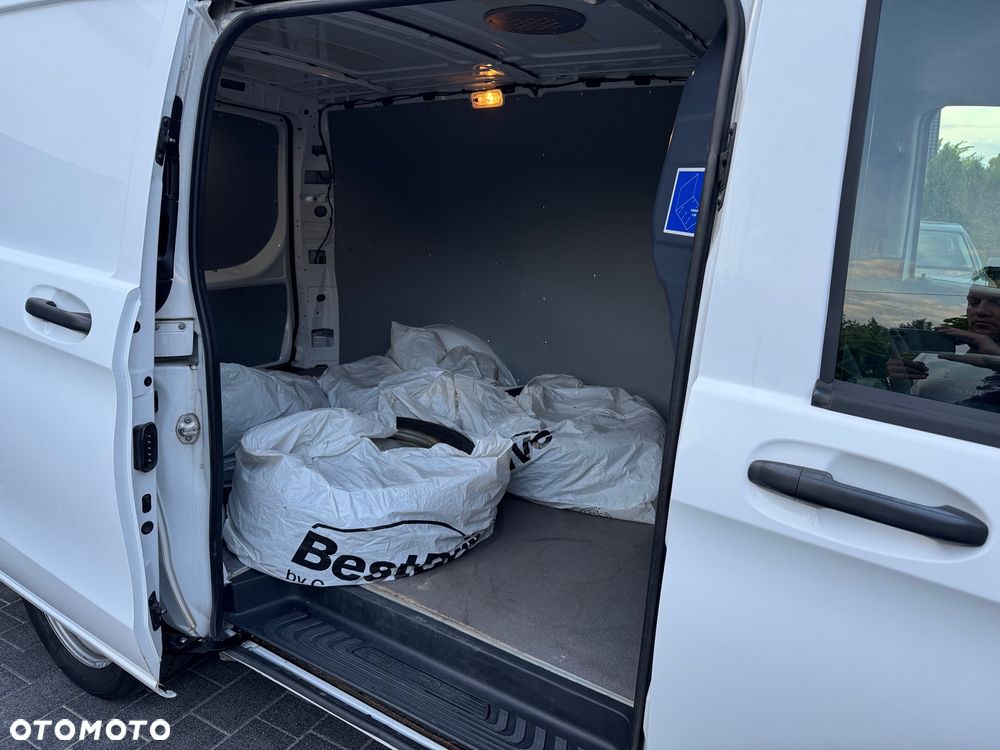 Mercedes-Benz Vito - 11