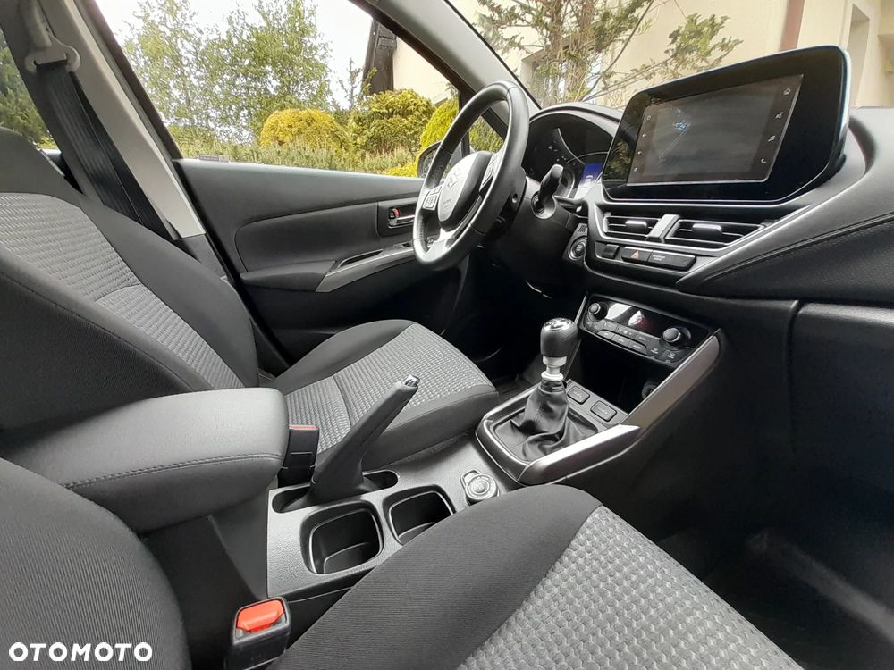 Suzuki S-Cross 1.4 SHVS Premium Plus SP 4WD - 17