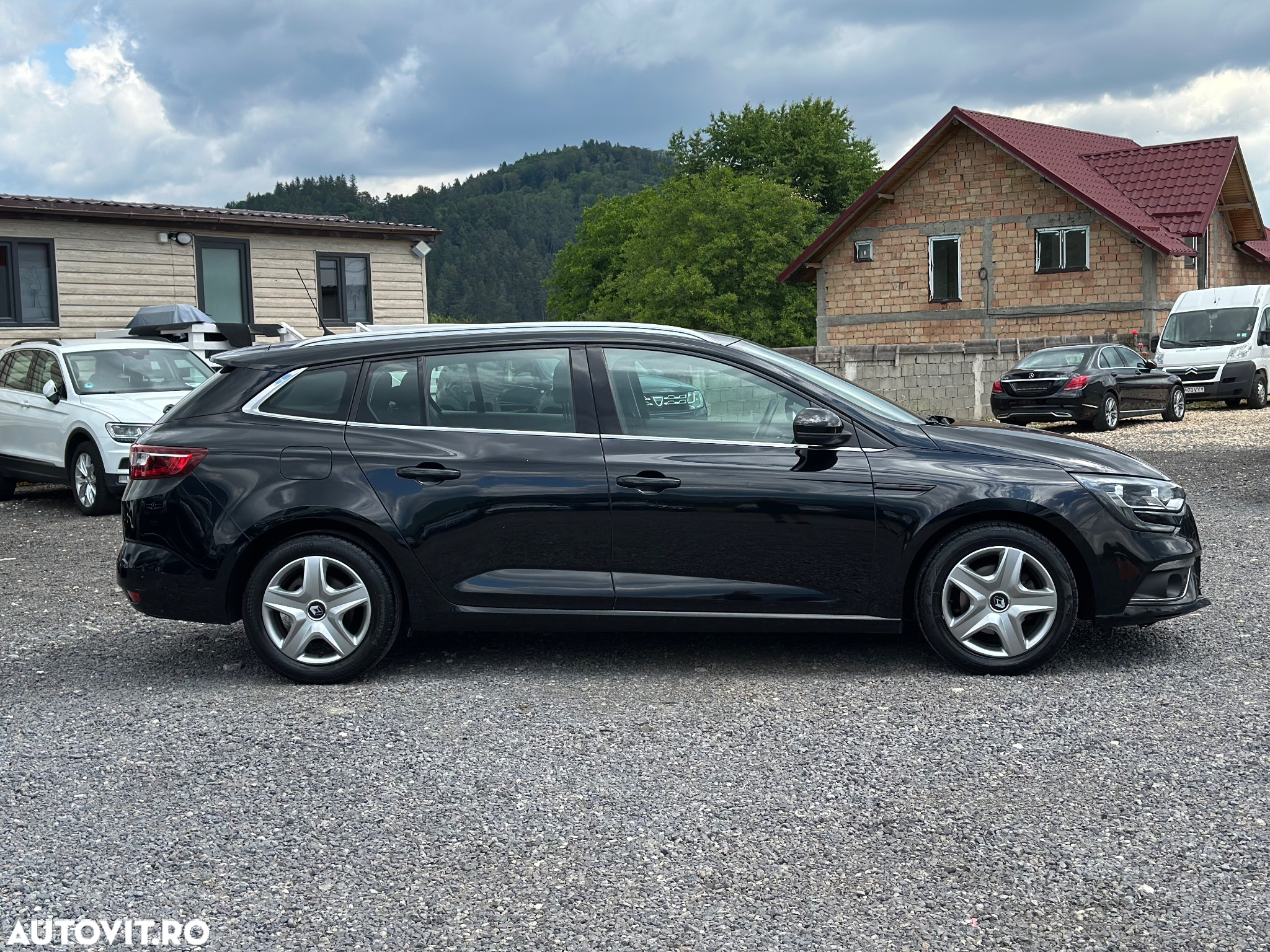 Renault Megane Grandtour ENERGY TCe 100 EXPERIENCE - 21