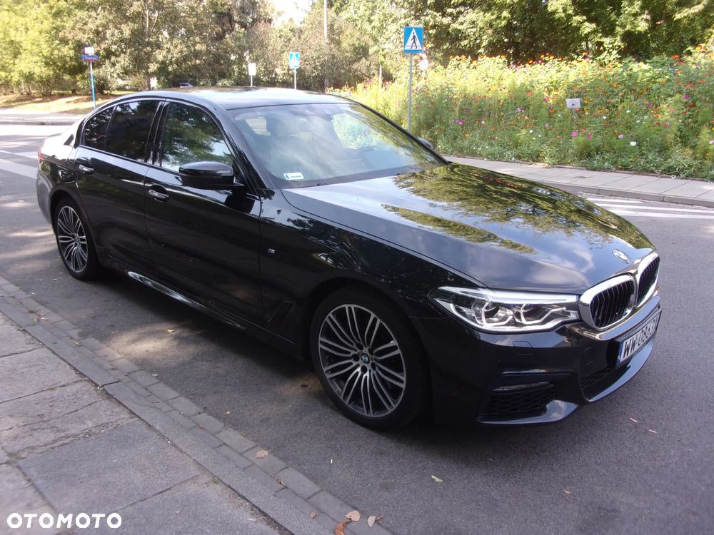 BMW Seria 5 530i xDrive Luxury Line - 4