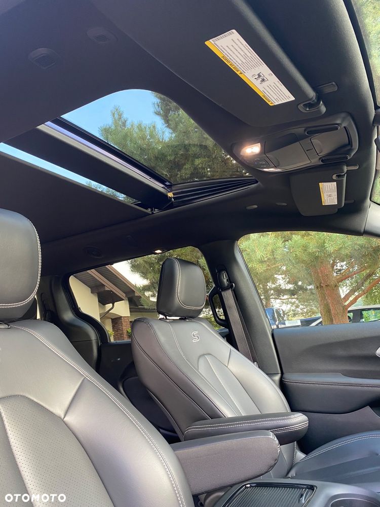 Chrysler Pacifica - 15