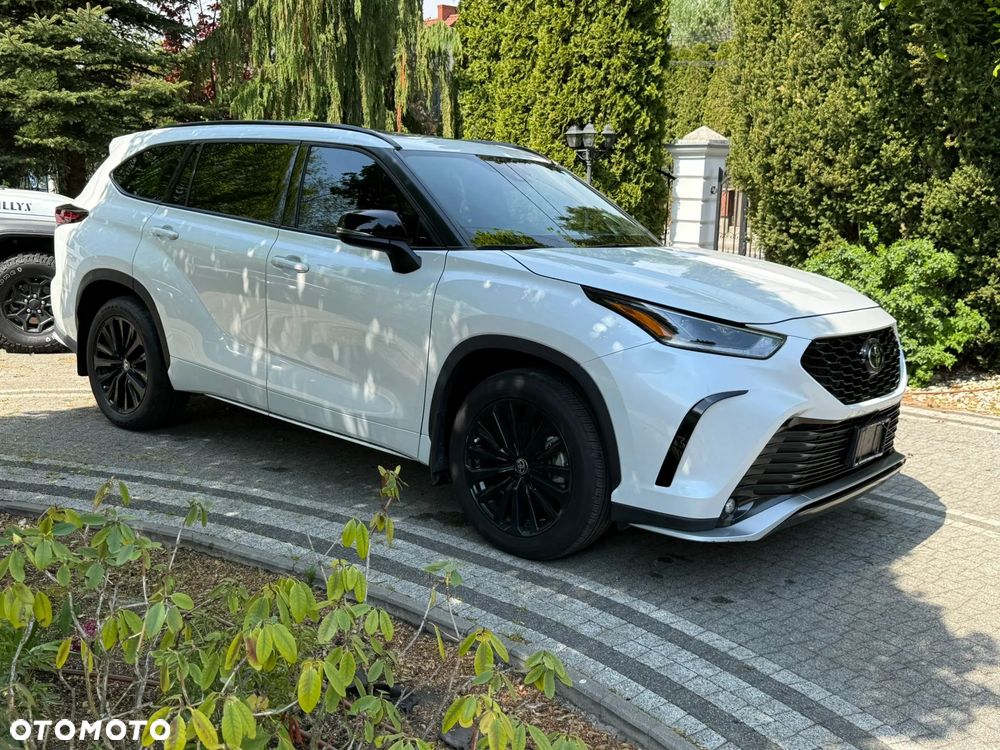 Toyota Highlander - 1