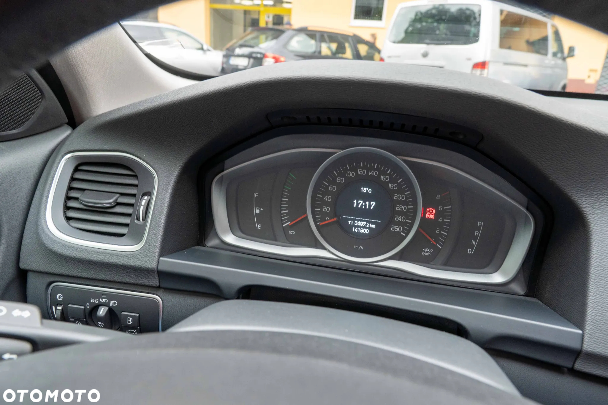 Volvo V60 Cross Country T5 AWD Momentum - 13