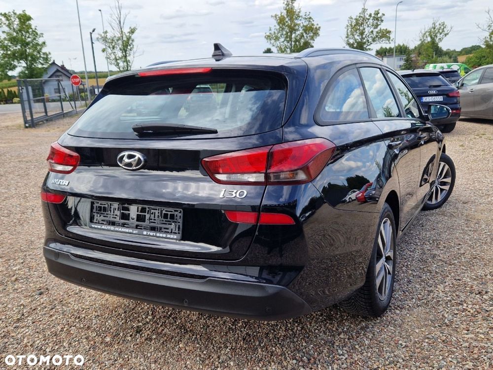Hyundai i30 i30cw 1.6 CRDi Automatik Style - 24
