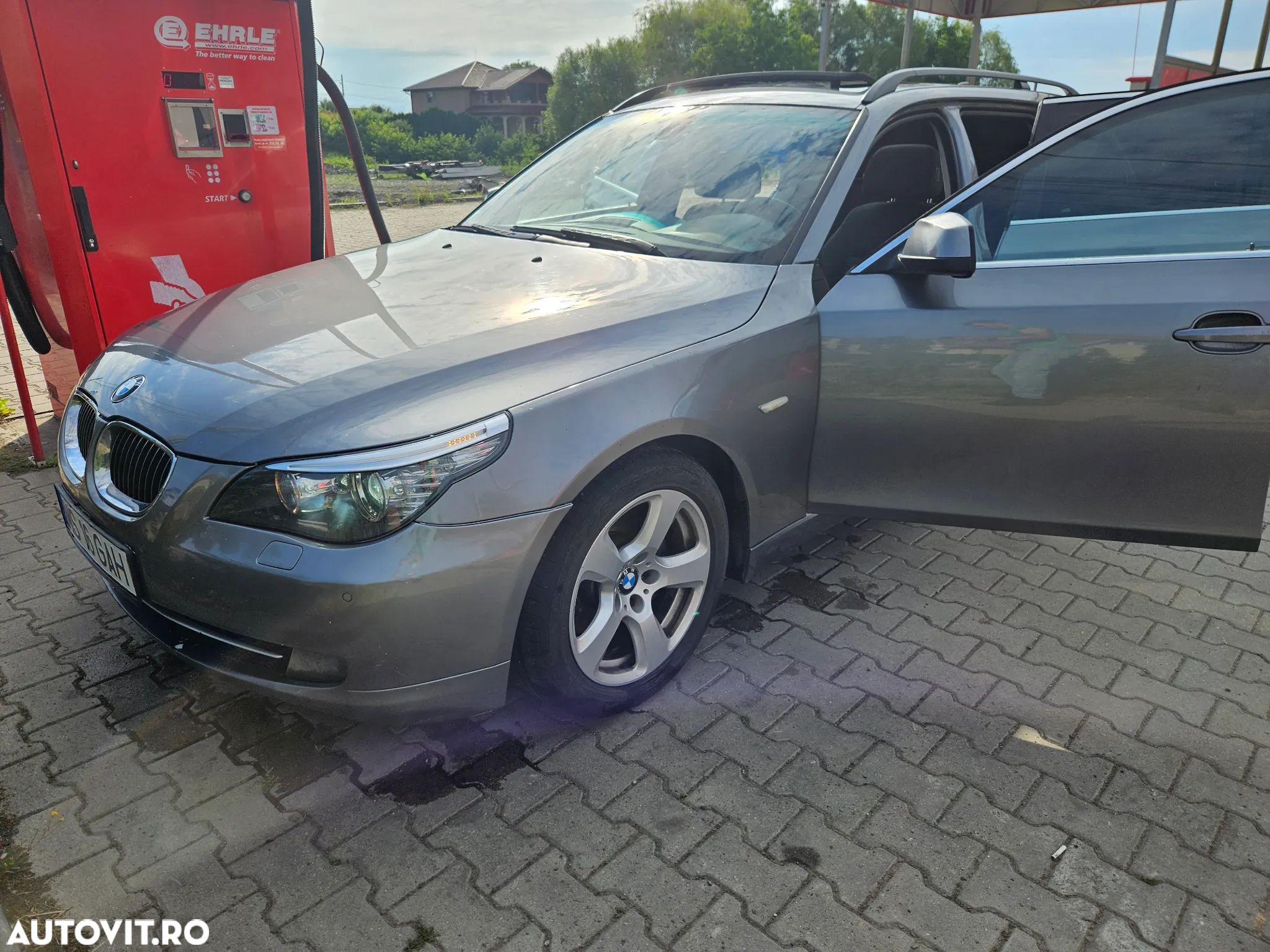 BMW Seria 5 520d Touring Aut. - 1