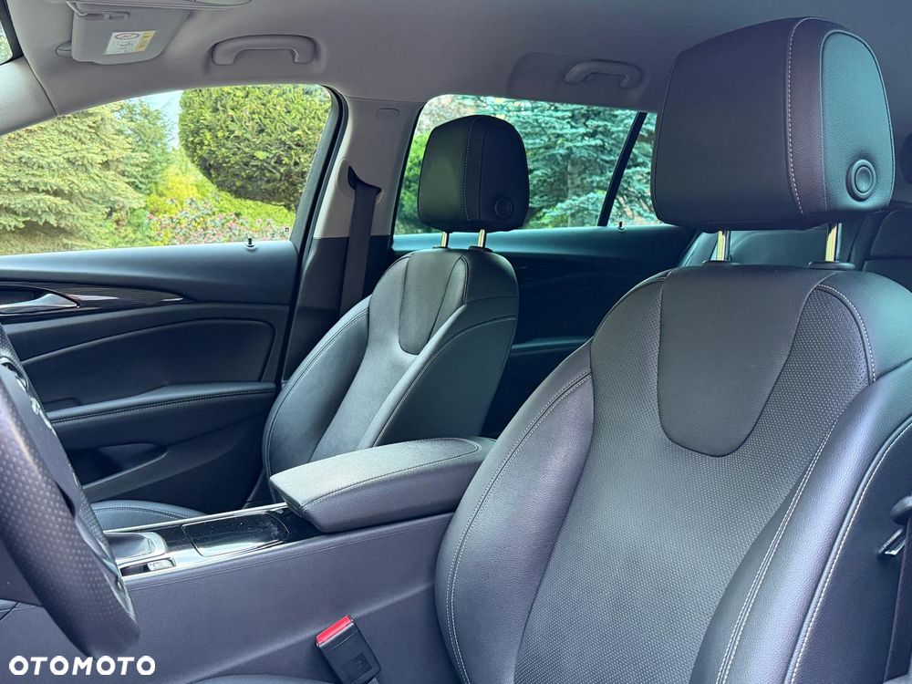 Opel Insignia 2.0 BiTrb D 4x4 Automatik Exclusive - 14
