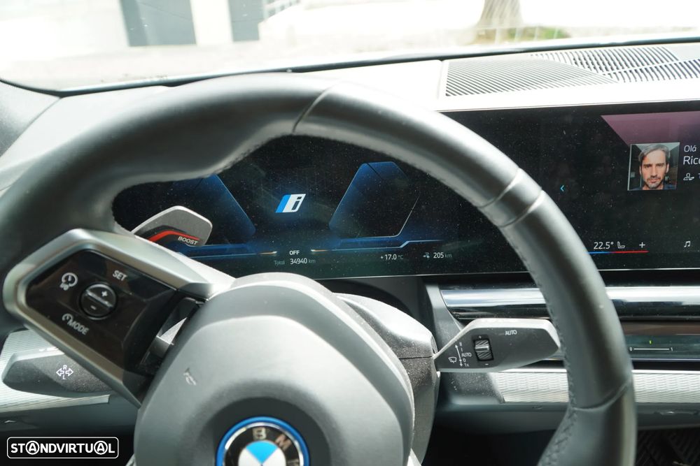 BMW i5 - 3
