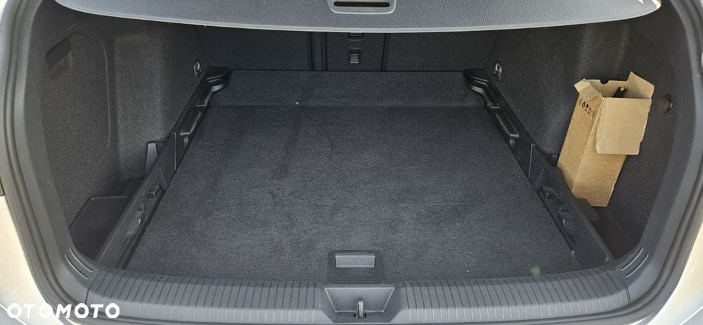 Volkswagen Golf 1.5 TSI EVO Life - 32