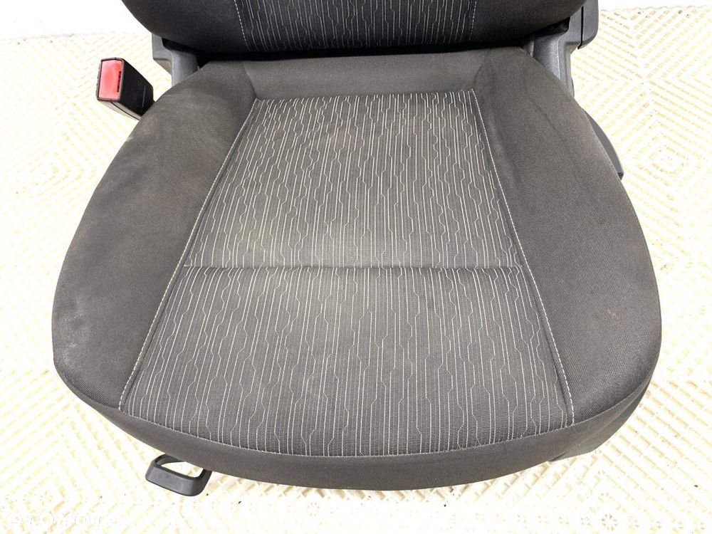 FOTEL LEWY PRZÓD  OPEL ASTRA J (P10) 2009 - 2015 1.4 Turbo (68) 103 kW [140 KM] benzyna 2009 - 2015 - 3