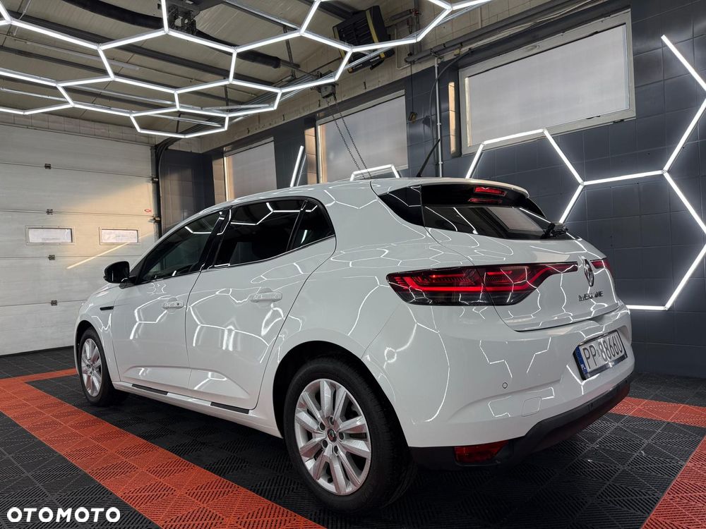 Renault Megane 1.3 TCe FAP Intens - 9