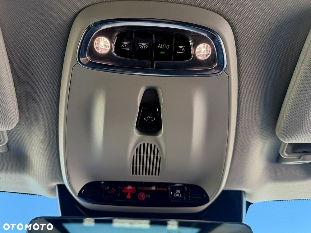 Volvo XC 90 - 25