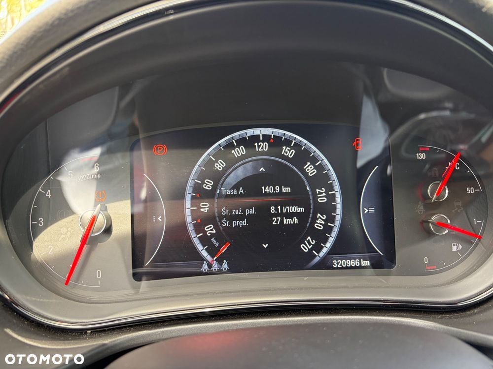 Opel Insignia 2.0 CDTI Cosmo S&S - 11
